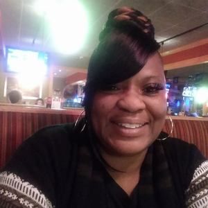 Meet your Posher, Traci